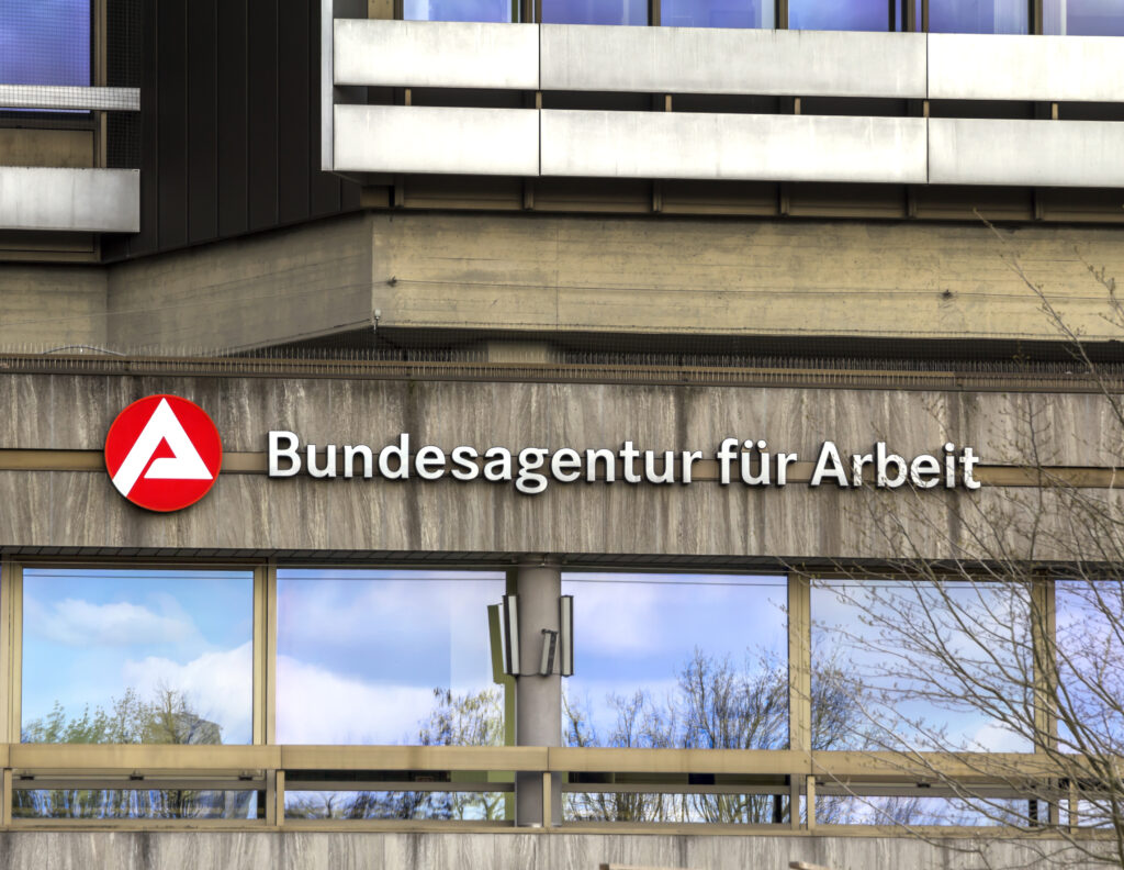 Die Agentur für Arbeit unterstützt in Deutschland bei der Jobsuche.