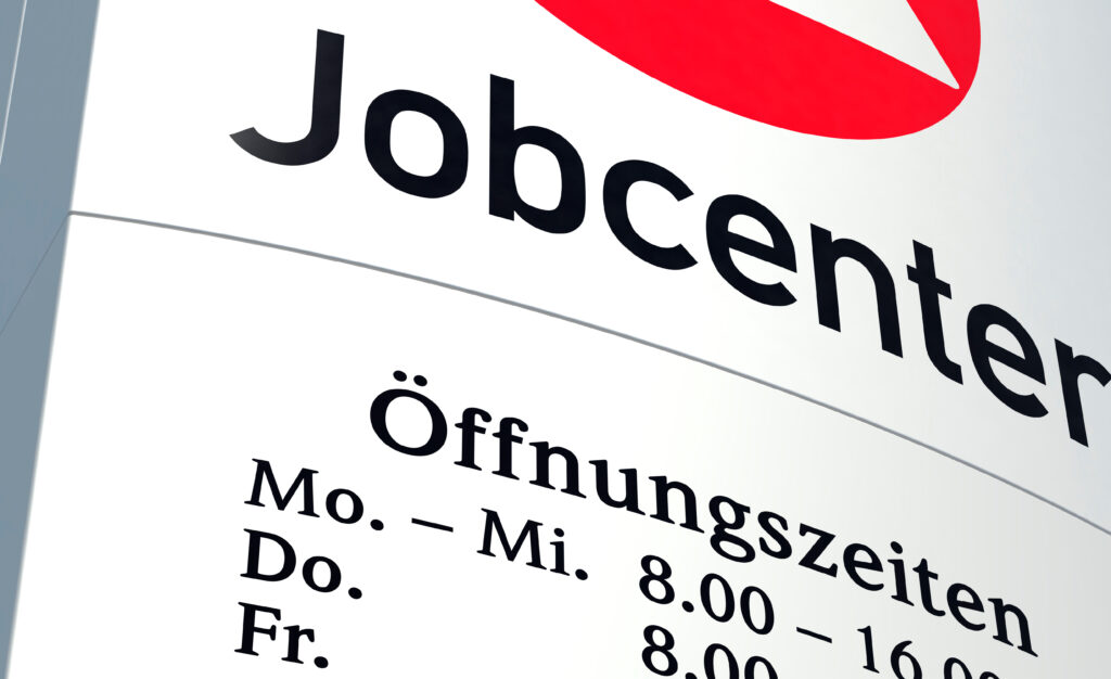 Jobcenter: Aufgaben, Umschulung und Jobs. Auf der Jobbörse JobMESH findest du alle wichtigen Infos zum Arbeitsamt.